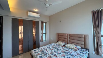Bedroom in 2 BHK Apartment at Kalpataru Paramount, Kapur Bawdi – for Rent