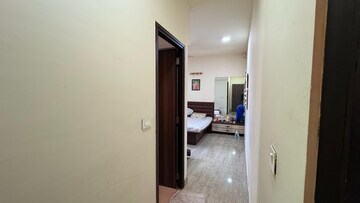 Room in 2 BHK Apartment at Lodha Luxuria Priva, Majiwada – for Rent