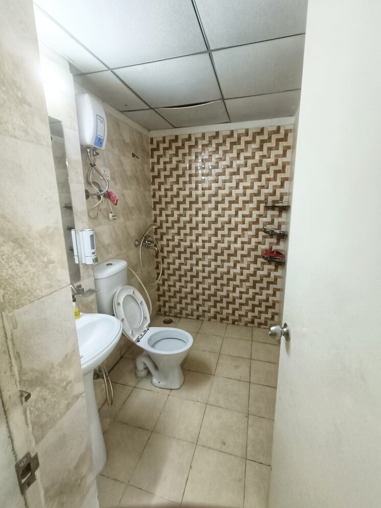 Bathroom, gaur-city-7th-avenue 2 Bedroom 1075 Sq.Ft. Apartment In Sector 4 Greater Noida Greater Noida 8495127