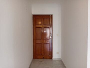 Room in 3 BHK Apartment at ATS Green Village, Sector 93a – for Rent