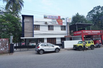  Shop For Rent in Vyttila