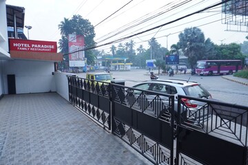  Shop – Exterior View View at Vyttila - for Rent