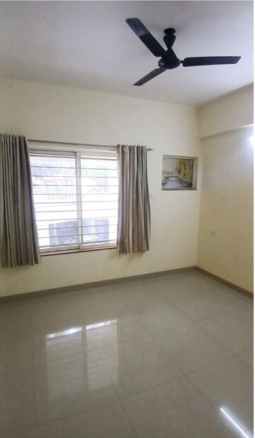 Master Bedroom in 2 BHK Apartment at Kumar Palmgrove, Kondhwa – for Sale