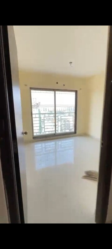 Room in 3 BHK Apartment at Shelter Riverside, Taloja – for Rent