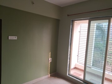 Room in 2 BHK Apartment at Mohan Willows, Badlapur East – for Rent