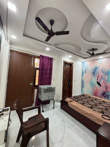 Bedroom in 2 BHK Builder Floor at Dwarka Mor – for Rent