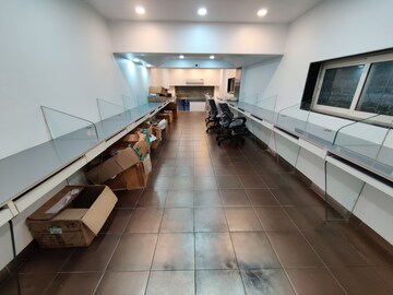   Shop at Almeida Park, Bandra West – for Rent