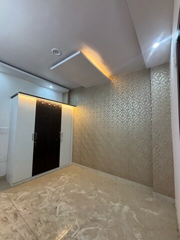Bedroom in 3 BHK Builder Floor at Dwarka Mor – for Rent