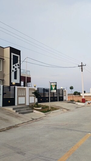  Plot For Sale in Kallukuzhi