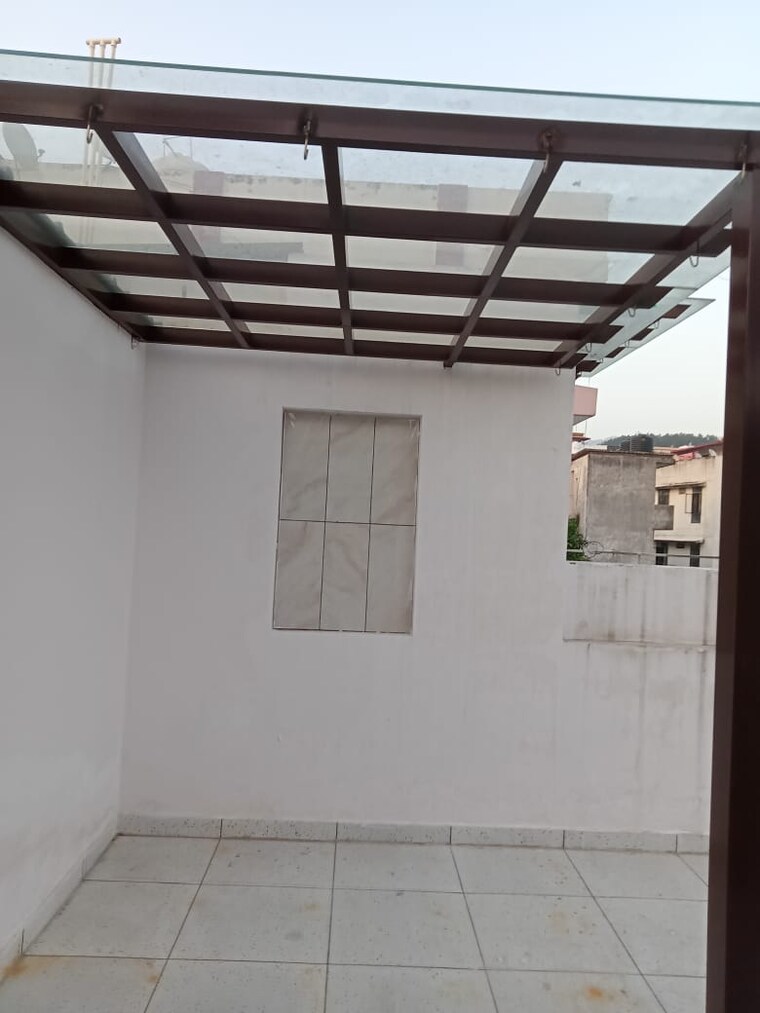 undefined, sahastradhara road 6 Bedroom 3200 Sq.Ft. Villa In Sahastradhara Road Dehradun 8495323