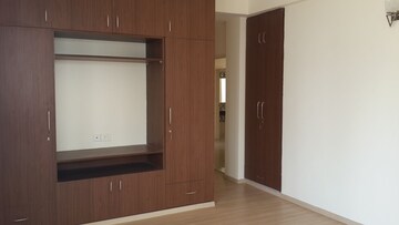 Room in 3 BHK Apartment at Pioneer Park Phase 1, Sector 61 – for Sale