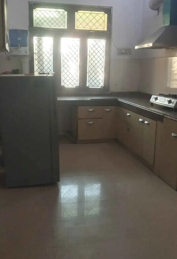 Kitchen in 2 BHK Independent House at Aliganj – for Rent