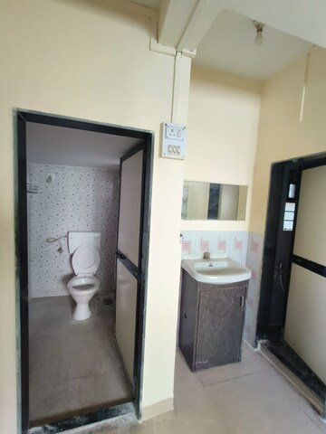 Room in 2 BHK Apartment at Wadgaon Sheri – for Rent