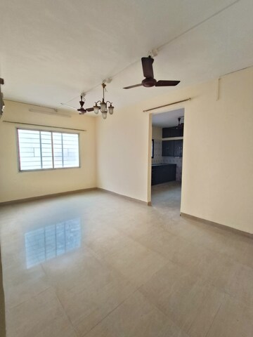 Room in 2 BHK Apartment at Wadgaon Sheri – for Rent