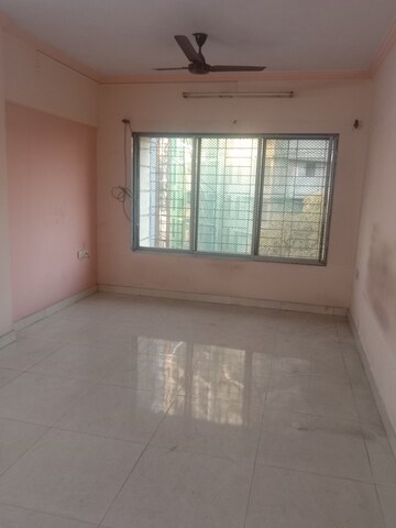 Room in 1 BHK Apartment at Sagar Apartment Dahisar, Dahisar West – for Rent