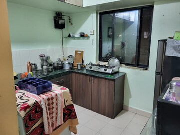 Master Bedroom in 1 BHK Apartment at Parel – for Rent