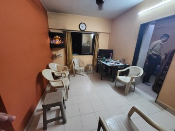 1 BHK Apartment For Rent in Parel