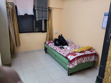 Bedroom in 1 BHK Apartment at Parel – for Rent