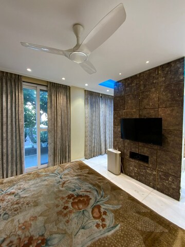 Bedroom in 3 BHK Builder Floor at Sector 95 – for Sale