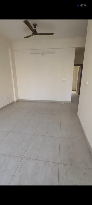Room in 2 BHK Builder Floor at Wave City, Wave City – for Rent