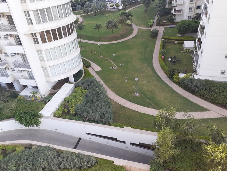 Exterior View, emaar-the-palm-drive-the-premier-terraces 3 Bedroom 1950 Sq.Ft. Apartment In Sector 66 Gurgaon 8495739