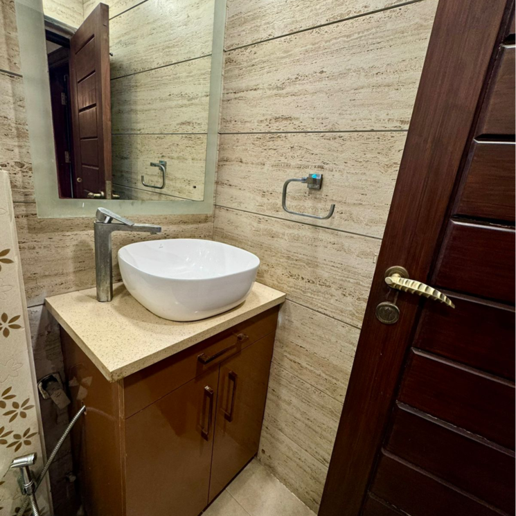 Bathroom, rps-savana 4 Bedroom 2462 Sq.Ft. Apartment In Sector 88 Faridabad 8495750