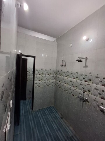 Bathroom in 2 BHK Builder Floor at Jakhan – for Rent