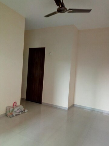 Room in 2 BHK Apartment at Thane West – for Sale