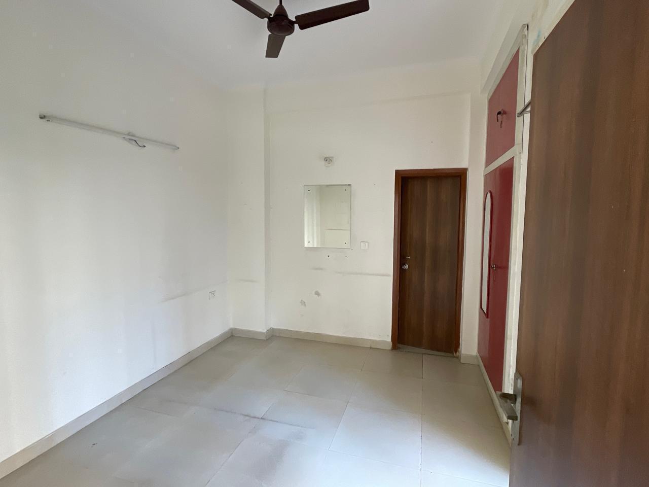 2 BHK + Pooja Room Apartment For Sale in Sethi Max Royale