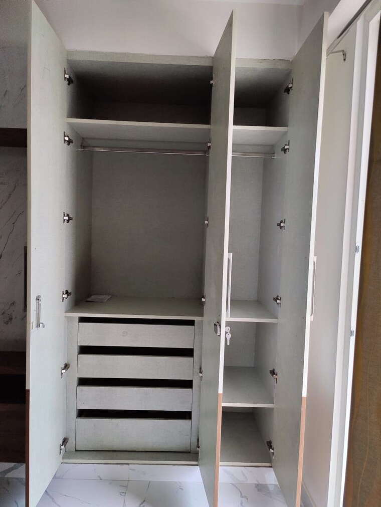 Room, sas-tower 3 Bedroom 2200 Sq.Ft. Builder Floor In Sector 38 Gurgaon 8495931