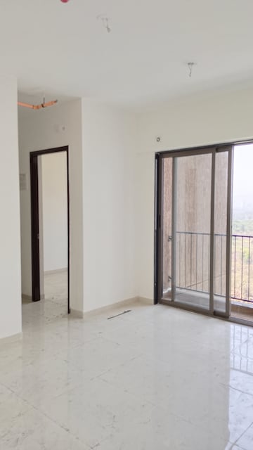 Room in 2 BHK Apartment at Runwal My City Phase II Cluster 05, Dombivli East – for Rent