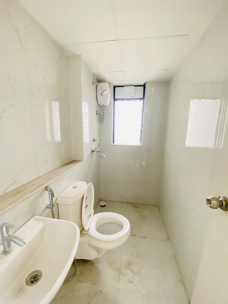 Bathroom, runwal-gardens-phase-i 1 Bedroom 436 Sq.Ft. Apartment In Dombivli East Thane 8495955