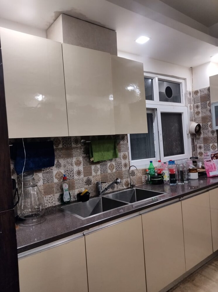 Kitchen, sector 56 3 Bedroom 300 Sq.Yd. Builder Floor In Sector 56 Gurgaon 8495919