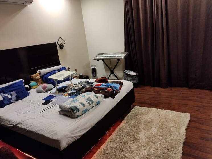 Bedroom, sector 56 3 Bedroom 300 Sq.Yd. Builder Floor In Sector 56 Gurgaon 8495919