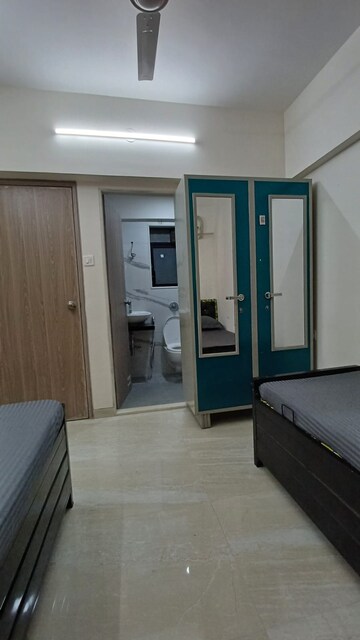 Room in  Pg at Andheri East – for Rent