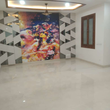 Room in 4 BHK Builder Floor at BPTP Eden Estate, Sector 81 – for Rent