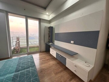 Room in 2 BHK Apartment at Ireo Victory Valley, Sector 67 – for Rent
