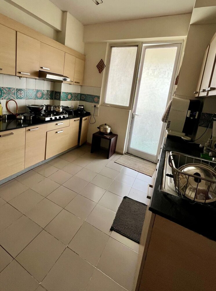 Master Bedroom, orchid-petals 3 Bedroom 1805 Sq.Ft. Apartment In Sector 49 Gurgaon 8496052