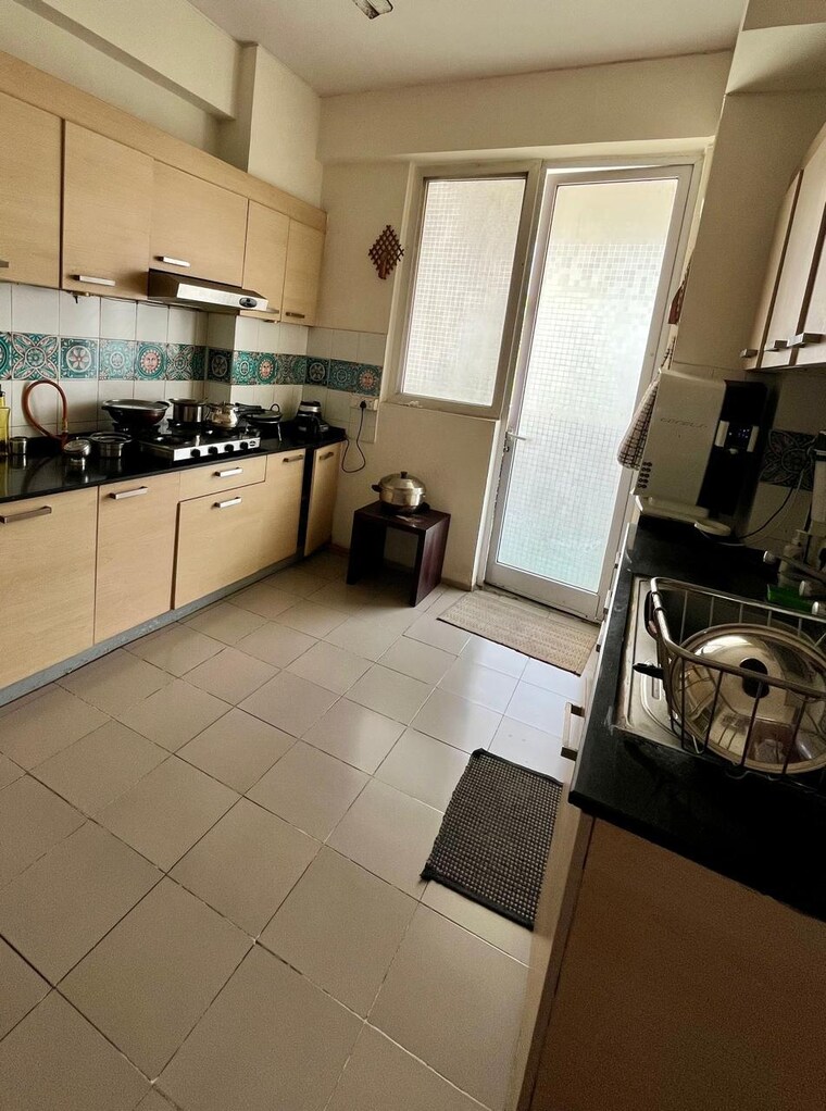 Master Bedroom, orchid-petals 3 Bedroom 1805 Sq.Ft. Apartment In Sector 49 Gurgaon 8496052