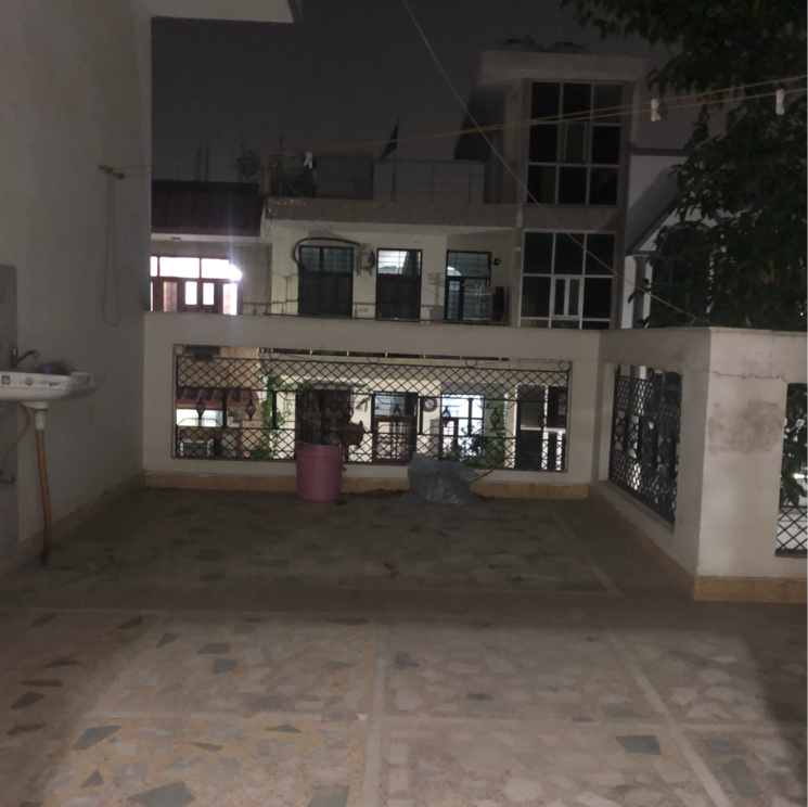 Balcony, sector 21 2.5 Bedroom 1200 Sq.Ft. Villa In Sector 21 Gurgaon 8496082