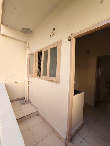 Living Room in 2 BHK Apartment at Ammar Towers, Lakdi Ka Pul – for Rent