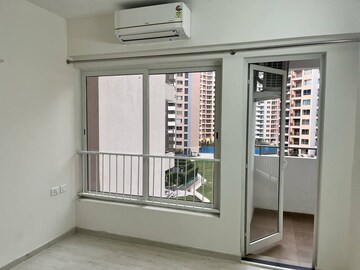 Room in 3 BHK Apartment at Shapoorji Pallonji Joyville Phase 3, Sector 102 – for Rent