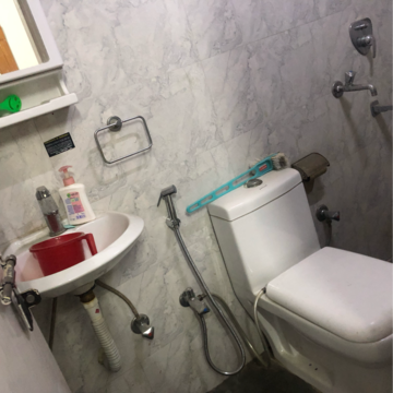 Bathroom in 2.5 BHK Villa at Sector 23 – for Rent