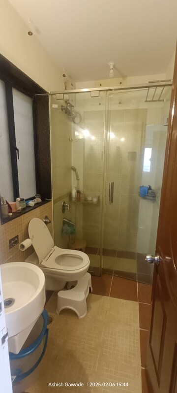 Bathroom in 3 BHK Apartment at Swapnalok Towers, Malad East – for Sale