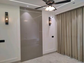 Room in 3 BHK Builder Floor at Birla Navya, Sector 63a – for Rent