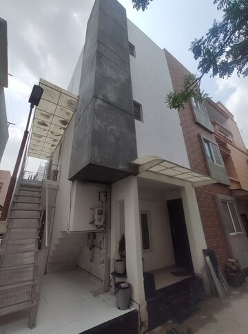 6 BHK Independent House – Exterior View View at Thaltej - for Rent