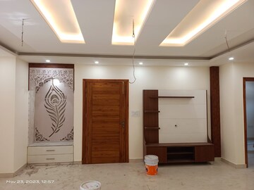 Room in 3 BHK Apartment at Sahu City, Sultanpur Road – for Sale