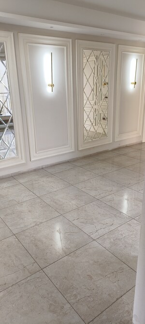 Room in 3 BHK Apartment at BPTP Discovery Park, Sector 80 – for Sale