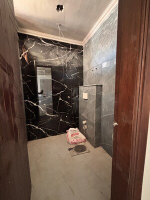 Furnished Amenities in 3 BHK Builder Floor at BP Homes, Sector 85 – for Sale