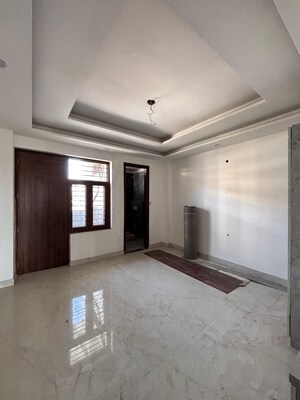 Room in 3 BHK Builder Floor at BP Homes, Sector 85 – for Sale